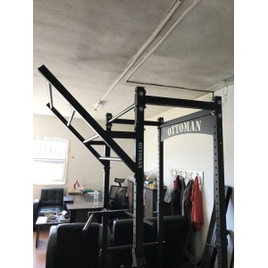 Flying Pull Up Bar